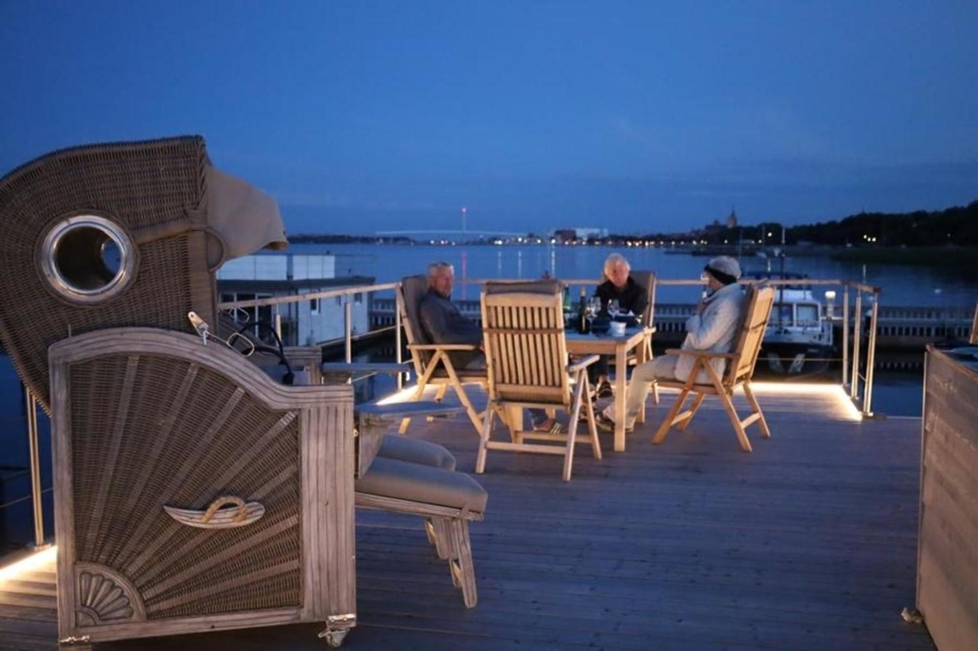 Hausboot Liliput Hotel Stralsund Luaran gambar