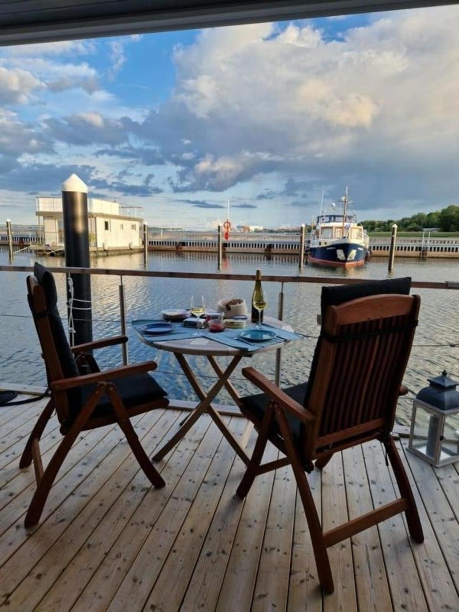 Hausboot Liliput Hotel Stralsund Luaran gambar
